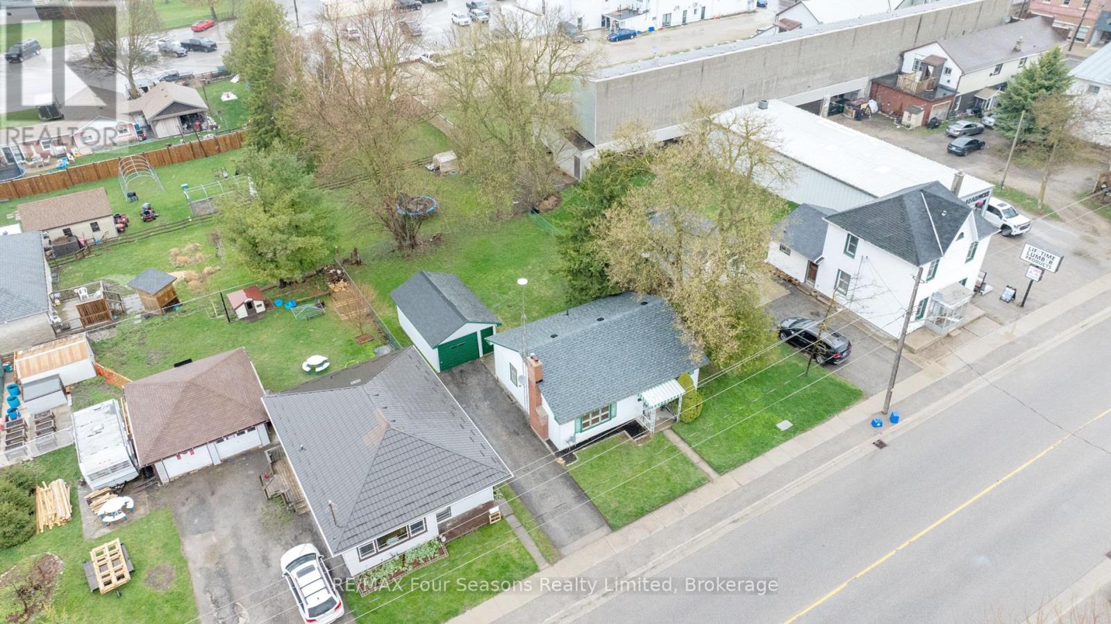 120 Charles Street W, Wellington North, Ontario  N0G 1A0 - Photo 18 - X12129603