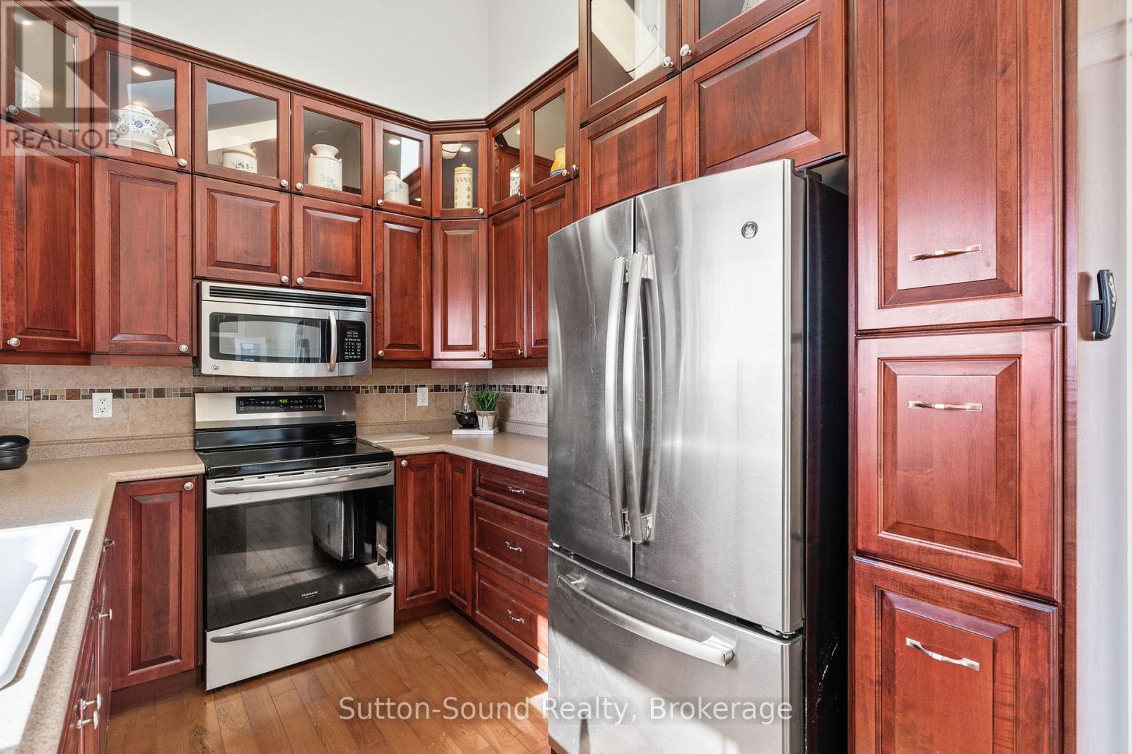 339605 Presqu'ile Road, Georgian Bluffs, Ontario  N0H 1S0 - Photo 13 - X12129641