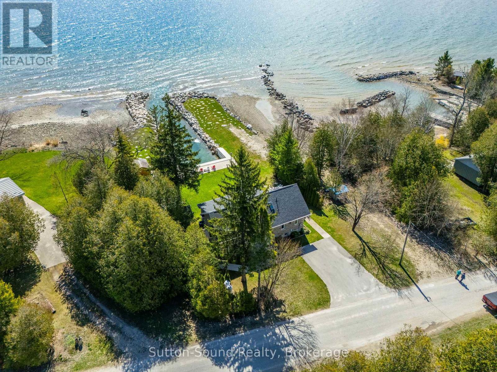 339605 Presqu'ile Road, Georgian Bluffs, Ontario  N0H 1S0 - Photo 45 - X12129641