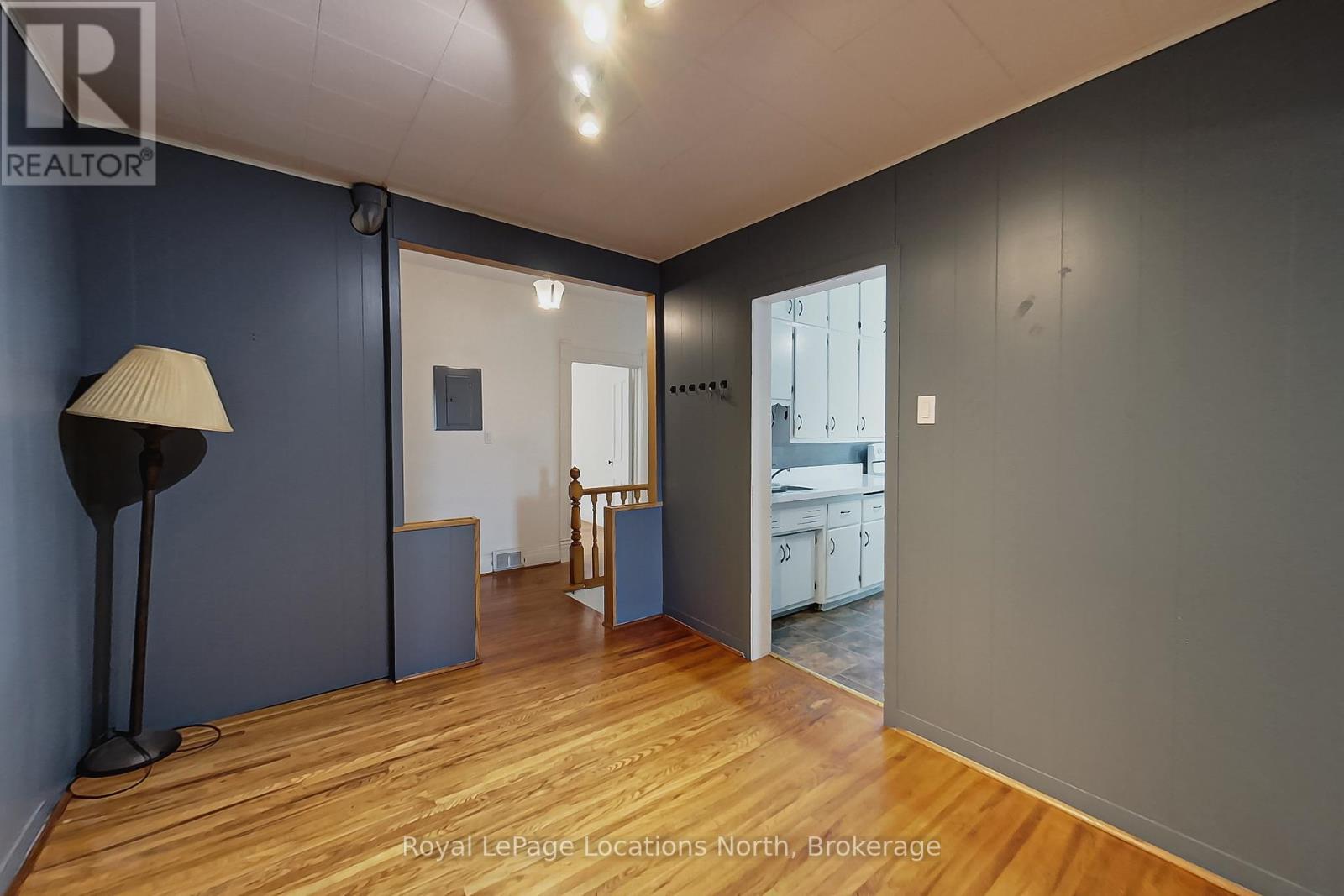 9 Collingwood Street W, Meaford, Ontario  N4L 1N8 - Photo 13 - X12129963