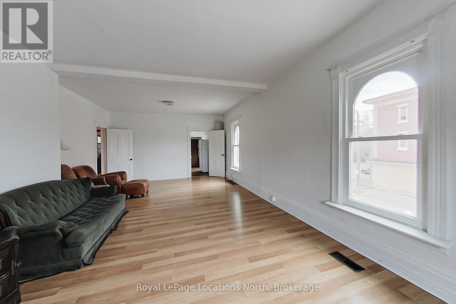 9 Collingwood Street W, Meaford, Ontario  N4L 1N8 - Photo 8 - X12129963