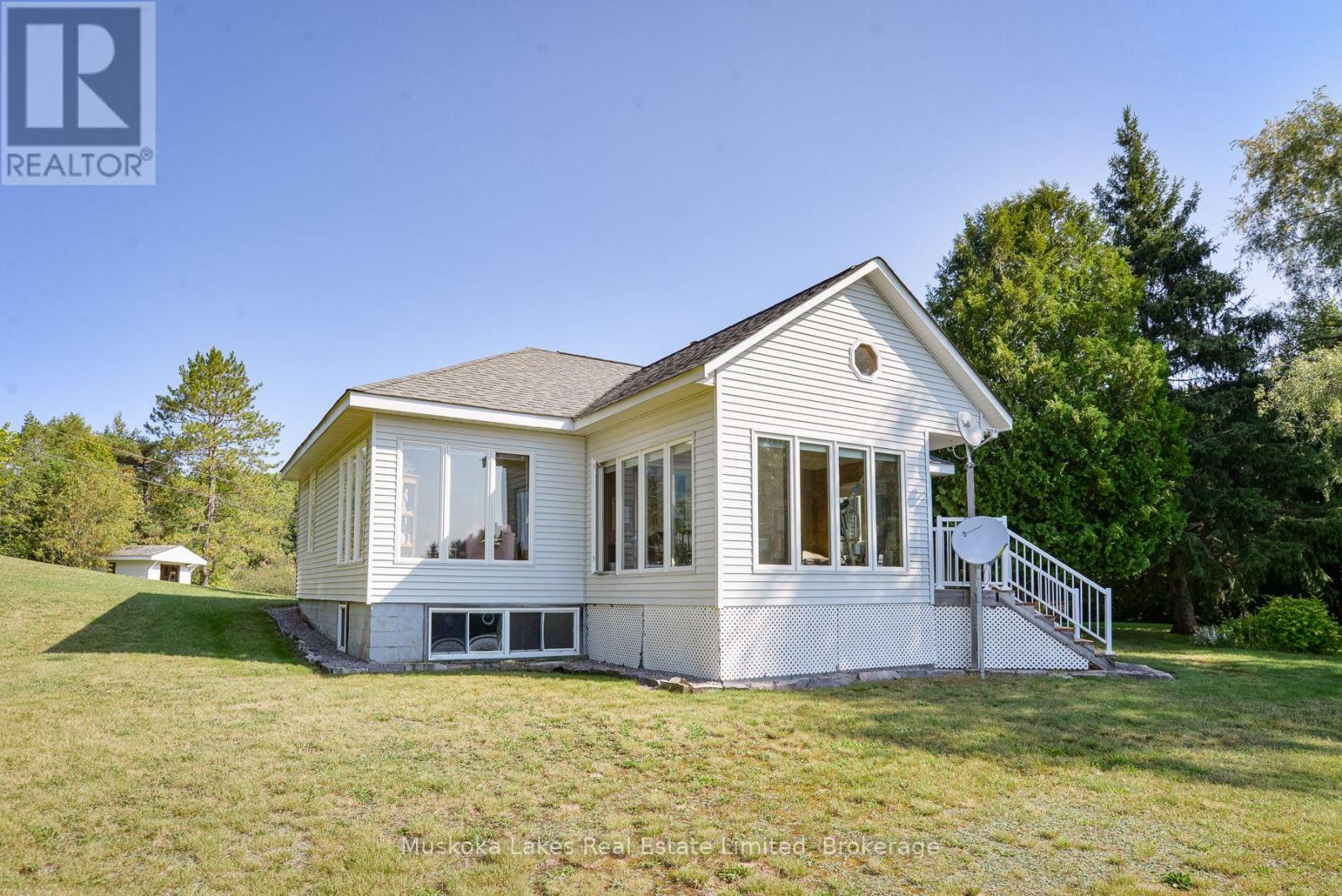 93 Steeles Road, Seguin, Ontario  P0C 1J0 - Photo 2 - X12130001