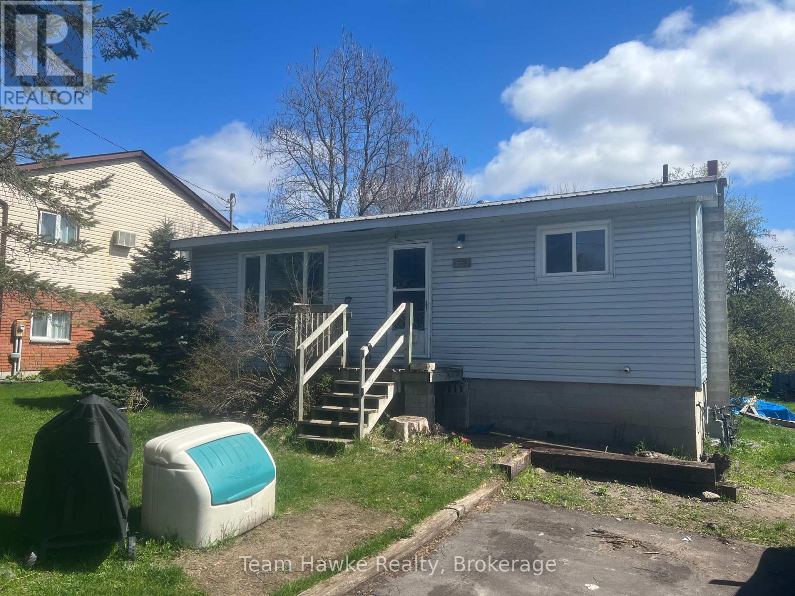 333 Ouida Street, Tay, Ontario  L0K 2C0 - Photo 1 - S12130321