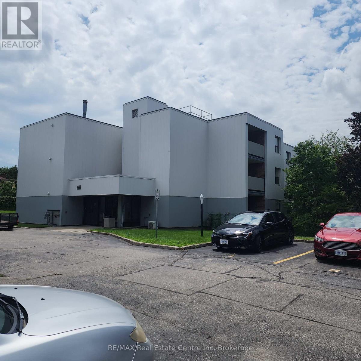 307 - 65 Silvercreek Parkway N, Guelph, Ontario  N1H 7R9 - Photo 4 - X12130227