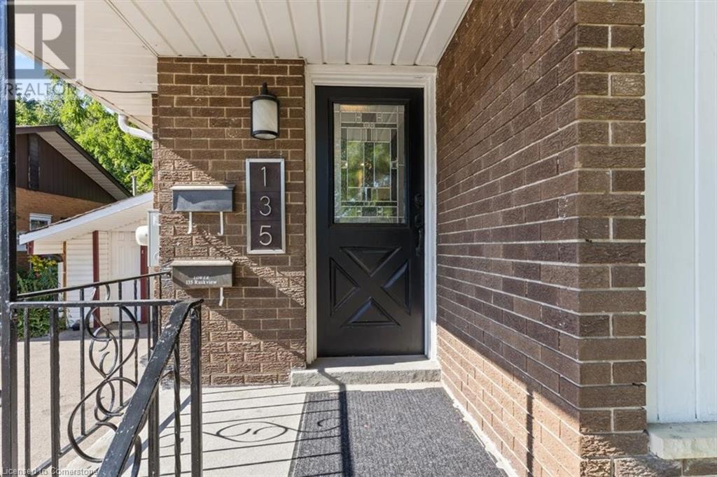 135 Ruskview Road, Kitchener, Ontario  N2M 4S1 - Photo 3 - 40725864