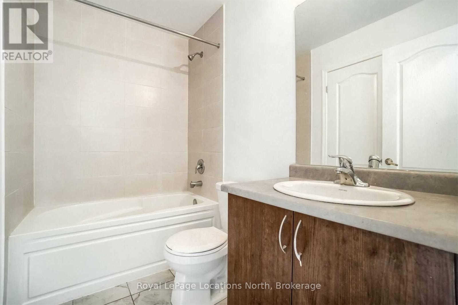 152 Village Gate Drive, Wasaga Beach, Ontario  L9Z 0J7 - Photo 20 - S12130390