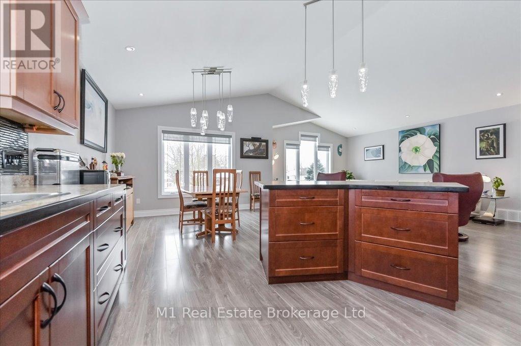 781 Princess Street, Wellington North, Ontario  N0G 2L3 - Photo 18 - X12130682