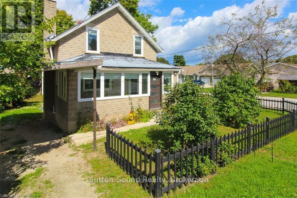 514 Frank Street, South Bruce Peninsula, Ontario  N0H 2T0 - Photo 2 - X12130707