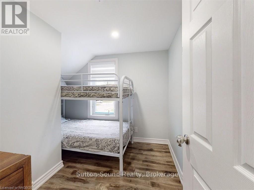 514 Frank Street, South Bruce Peninsula, Ontario  N0H 2T0 - Photo 25 - X12130707