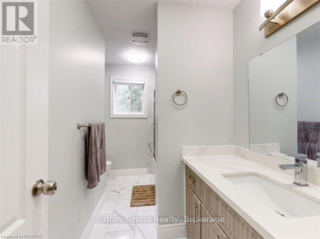 379 Isaac Street, South Bruce Peninsula, Ontario  N0H 2T0 - Photo 16 - X12130792