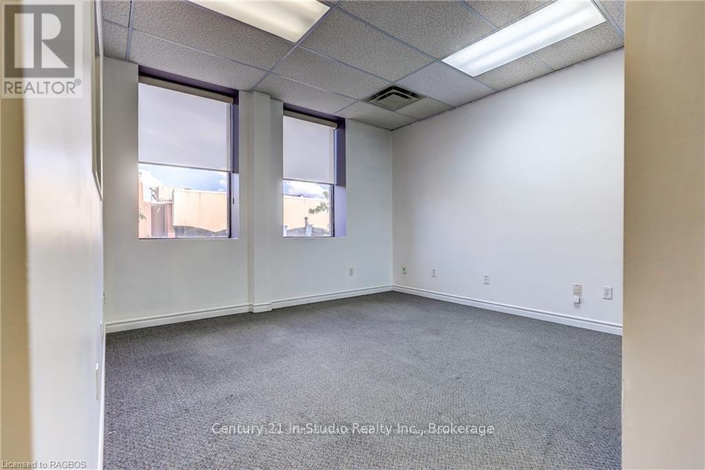 202 - 908 2nd Avenue E, Owen Sound, Ontario  N4K 2H6 - Photo 6 - X12130805
