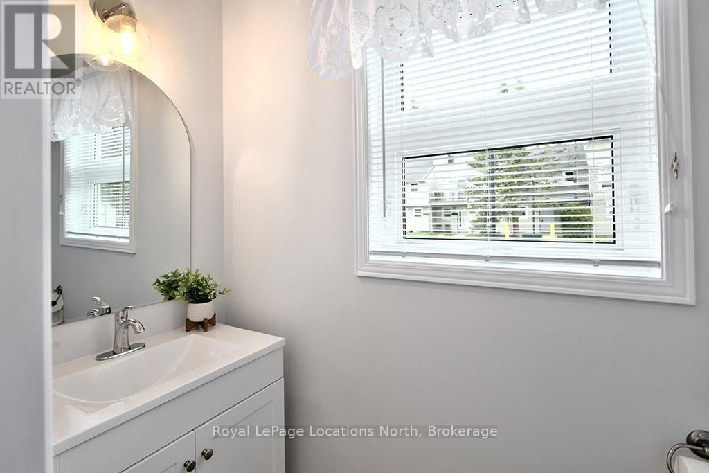 92 - 127 Alfred Street W, Blue Mountains, Ontario  N0H 2P0 - Photo 11 - X12130818