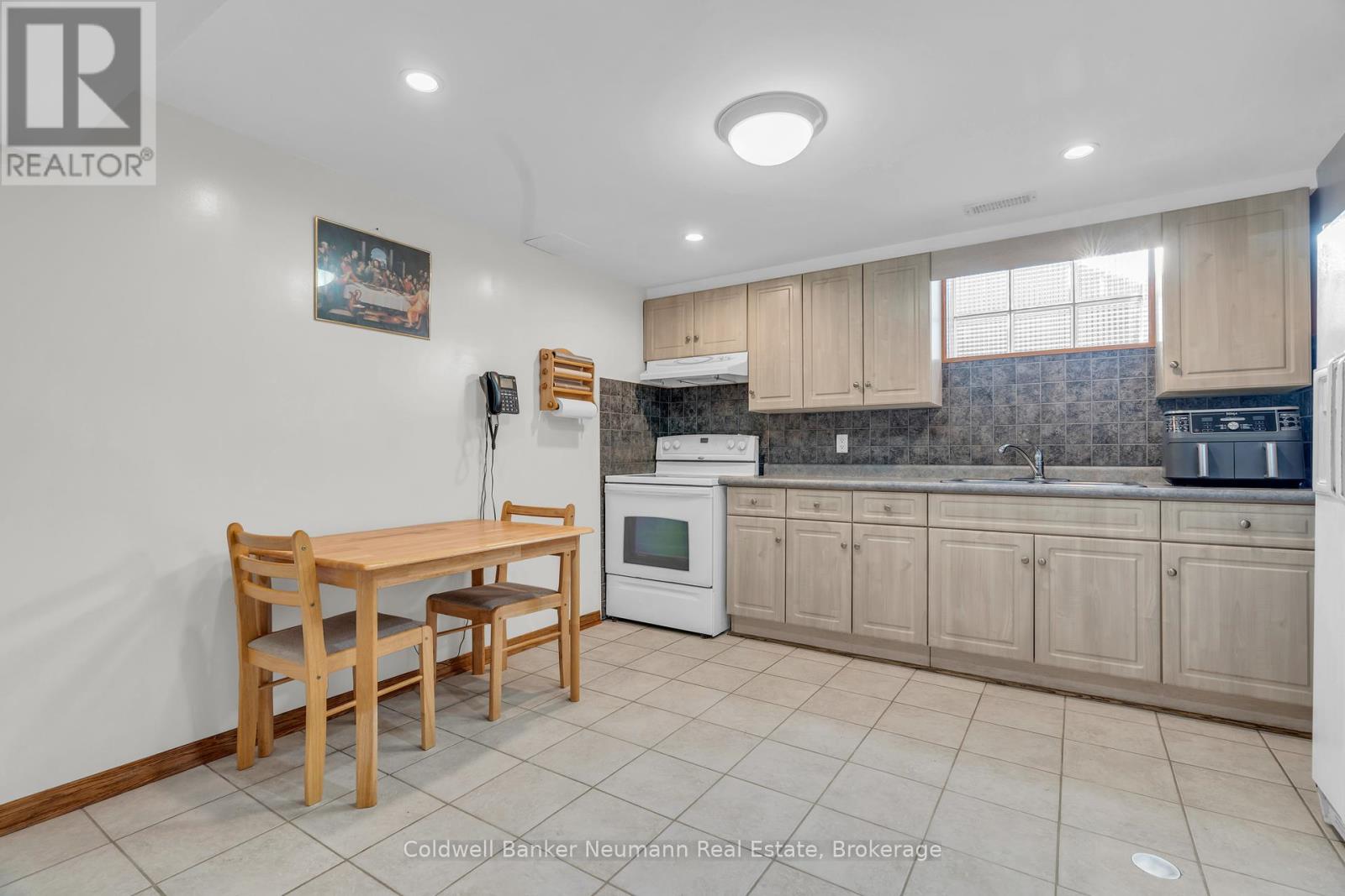 2 Hamilton Drive, Guelph/eramosa, Ontario  N1E 0N9 - Photo 17 - X12130820