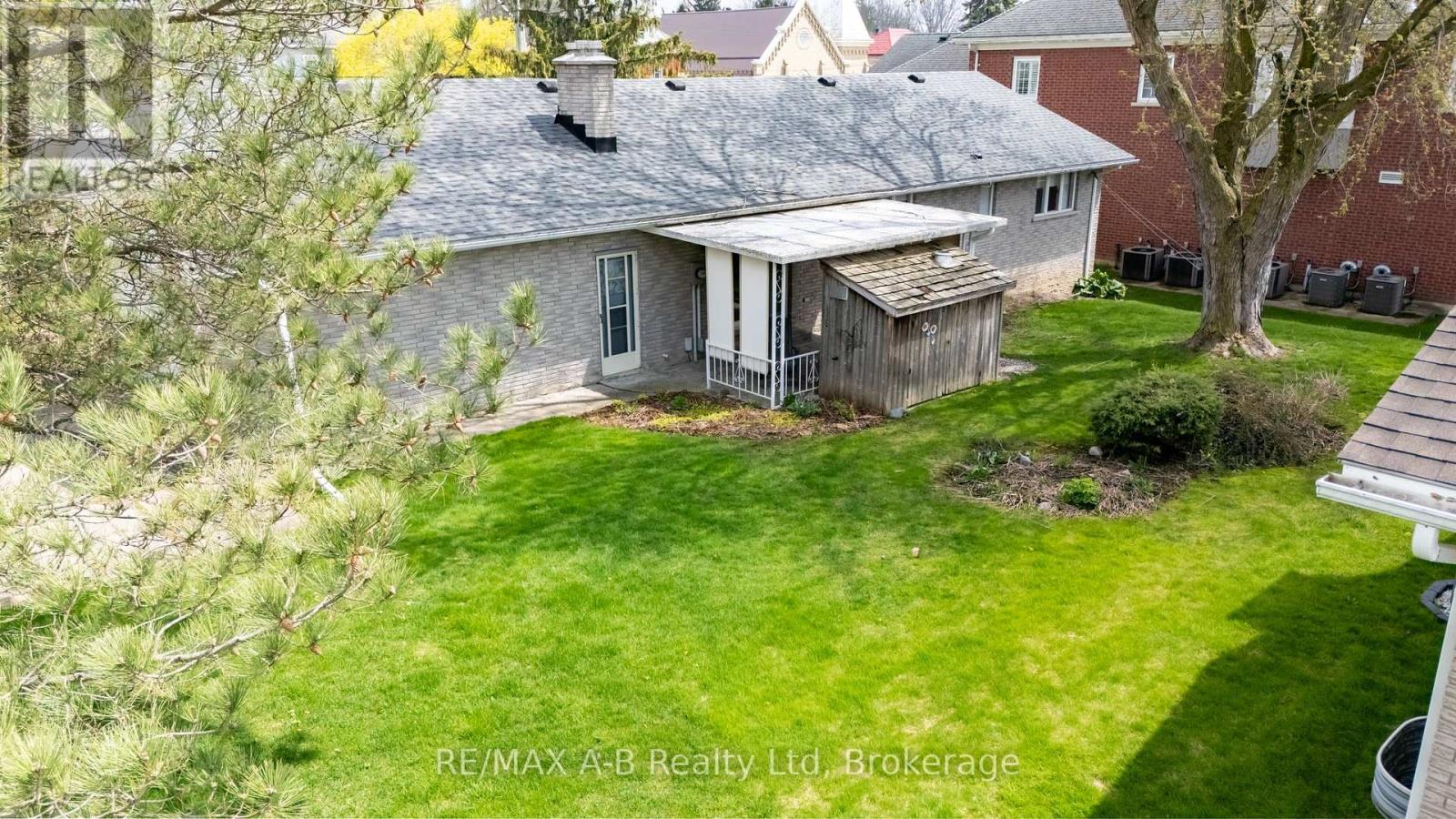 99 Woodstock Street N, East Zorra-Tavistock, Ontario  N0B 2R0 - Photo 47 - X12130918
