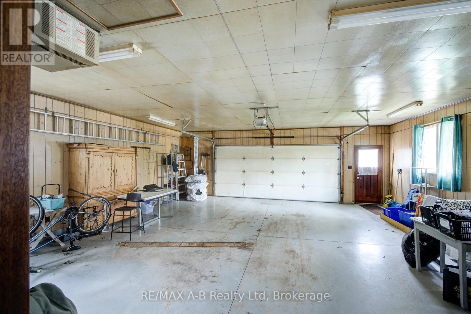 99 Woodstock Street N, East Zorra-Tavistock, Ontario  N0B 2R0 - Photo 49 - X12130918