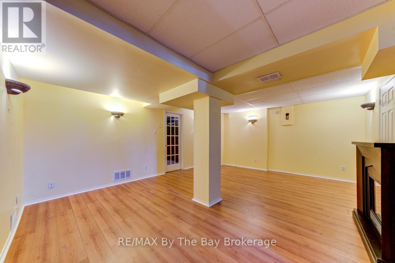 12 Acorn Crescent, Wasaga Beach, Ontario  L9Z 1L6 - Photo 29 - S12131054