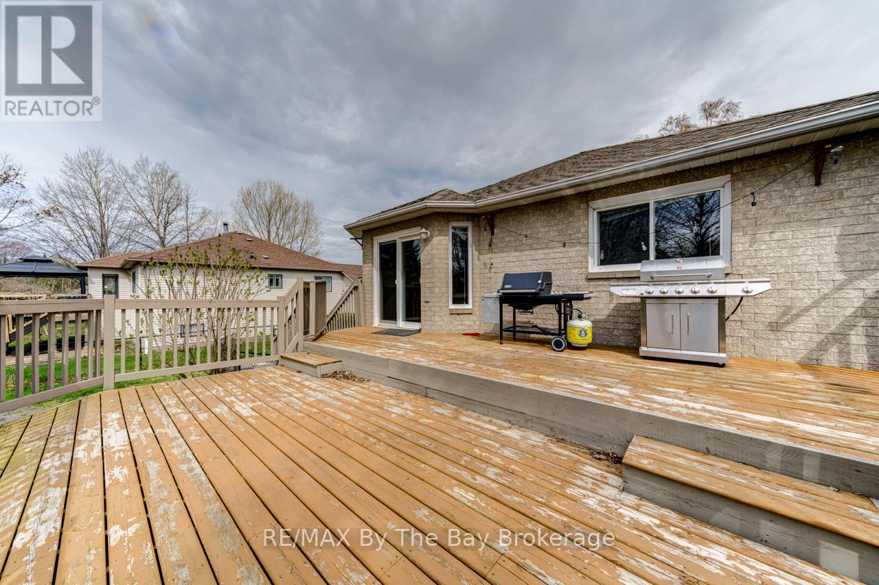 12 Acorn Crescent, Wasaga Beach, Ontario  L9Z 1L6 - Photo 41 - S12131054