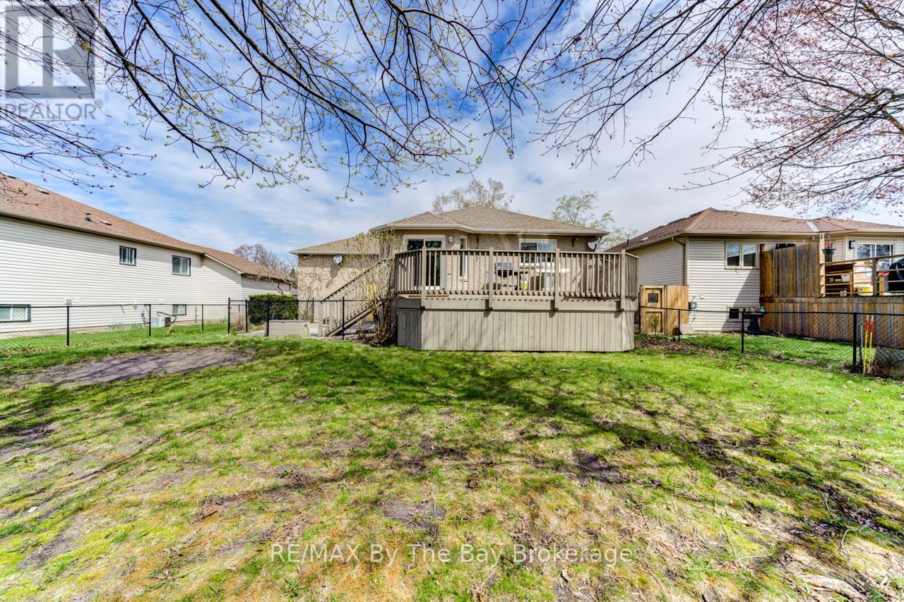 12 Acorn Crescent, Wasaga Beach, Ontario  L9Z 1L6 - Photo 45 - S12131054