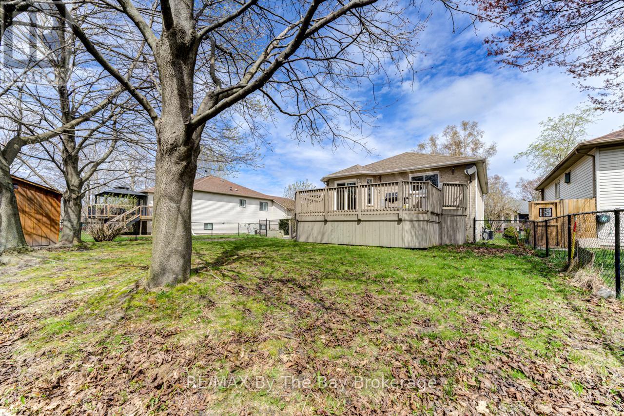 12 Acorn Crescent, Wasaga Beach, Ontario  L9Z 1L6 - Photo 46 - S12131054