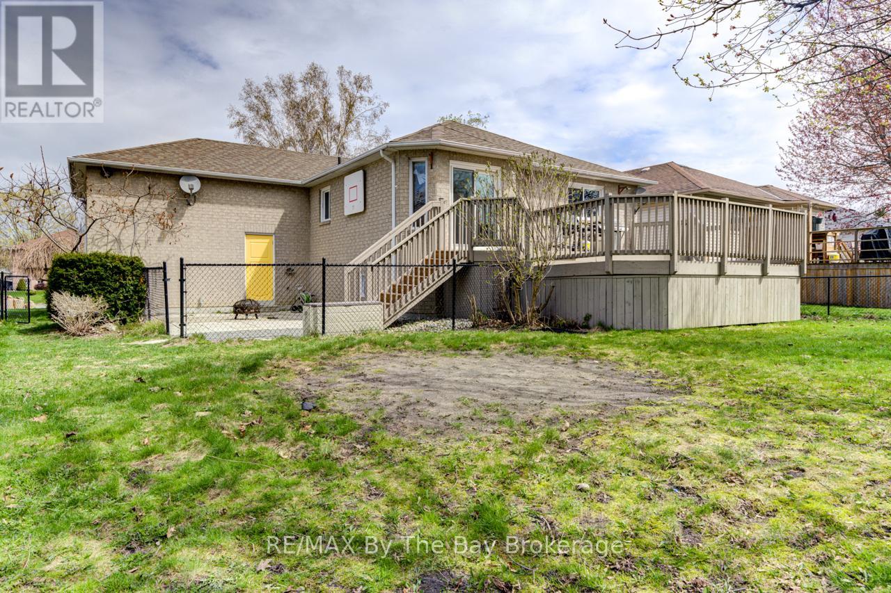 12 Acorn Crescent, Wasaga Beach, Ontario  L9Z 1L6 - Photo 48 - S12131054