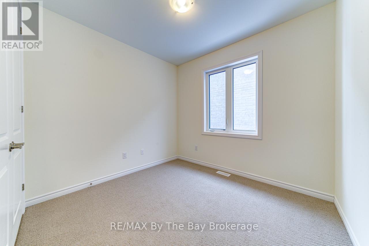 17 Sun Valley Avenue, Wasaga Beach, Ontario  L9Z 0N6 - Photo 18 - S12131385