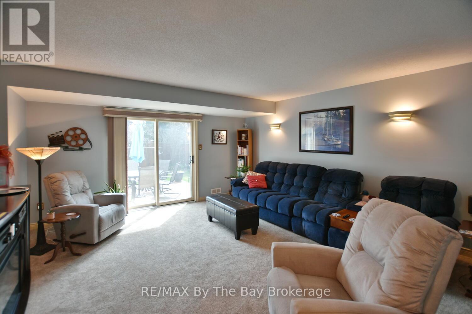 15 Innisbrook Drive, Wasaga Beach, Ontario  L9Z 1G3 - Photo 25 - S12131572