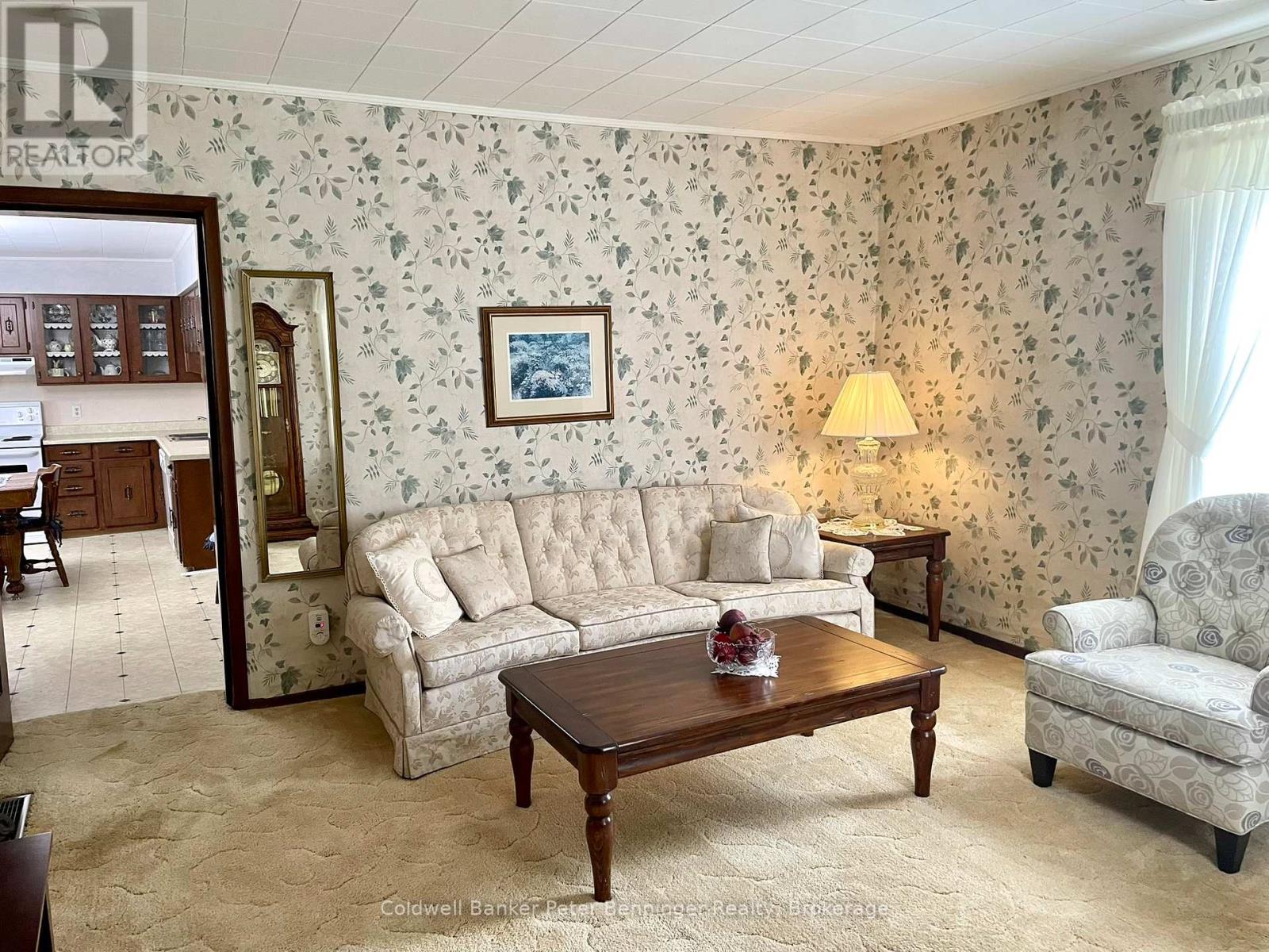 105 Mcgivern Street W, Brockton, Ontario  N0G 2V0 - Photo 15 - X12131692