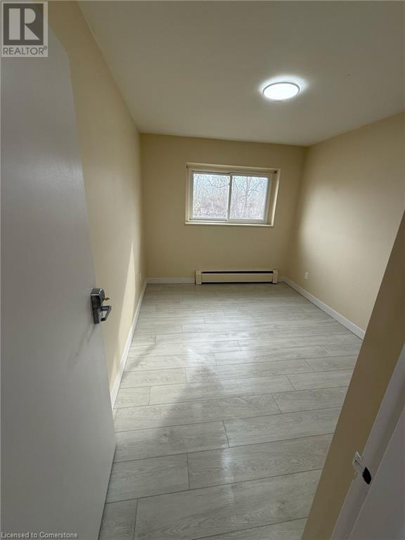 145 Macgregor Crescent, Waterloo, Ontario  N2J 3X2 - Photo 3 - 40726130