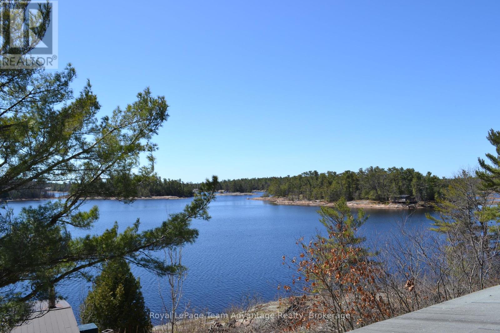 25 A 27 Island, The Archipelago, Ontario  P0G 1K0 - Photo 1 - X12131924