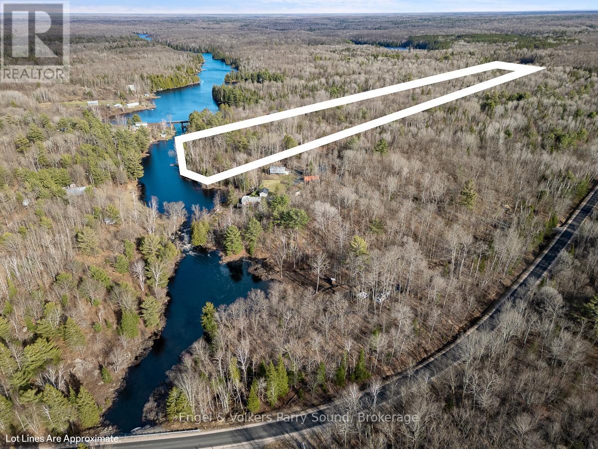 703 Bunny Trail, Whitestone, Ontario  P0A 1G0 - Photo 1 - X12131986