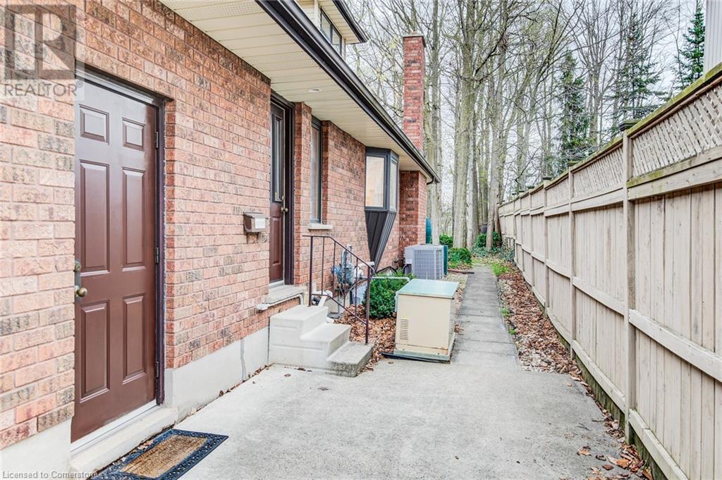 225 Corrie Crescent, Waterloo, Ontario  N2L 5W3 - Photo 43 - 40724895