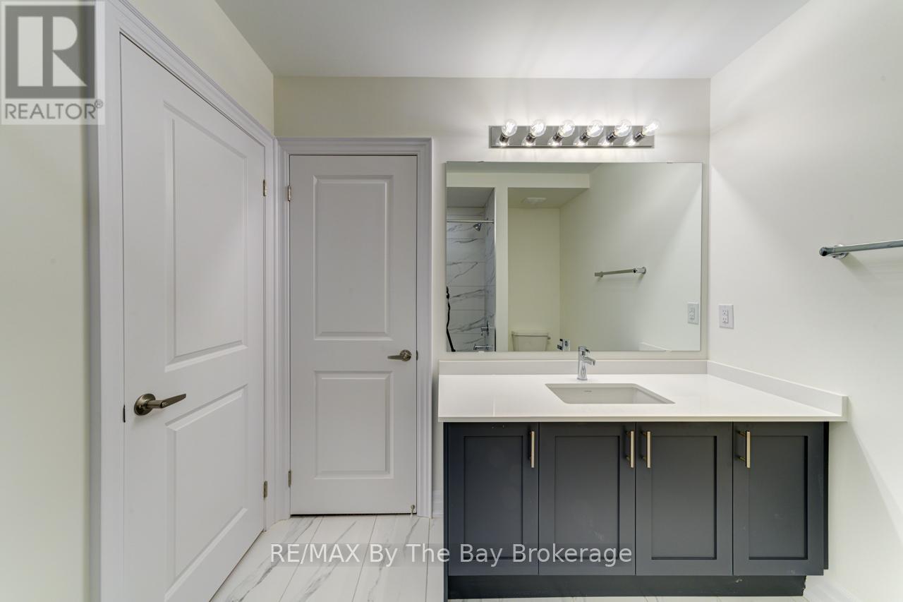 190 Mapleside Drive, Wasaga Beach, Ontario  L9Z 0L4 - Photo 29 - S12132377