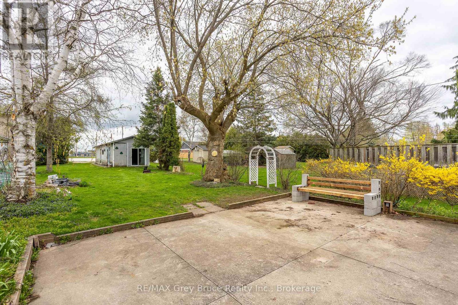 1881 6th Avenue E, Owen Sound, Ontario  N4K 2W1 - Photo 16 - X12132396