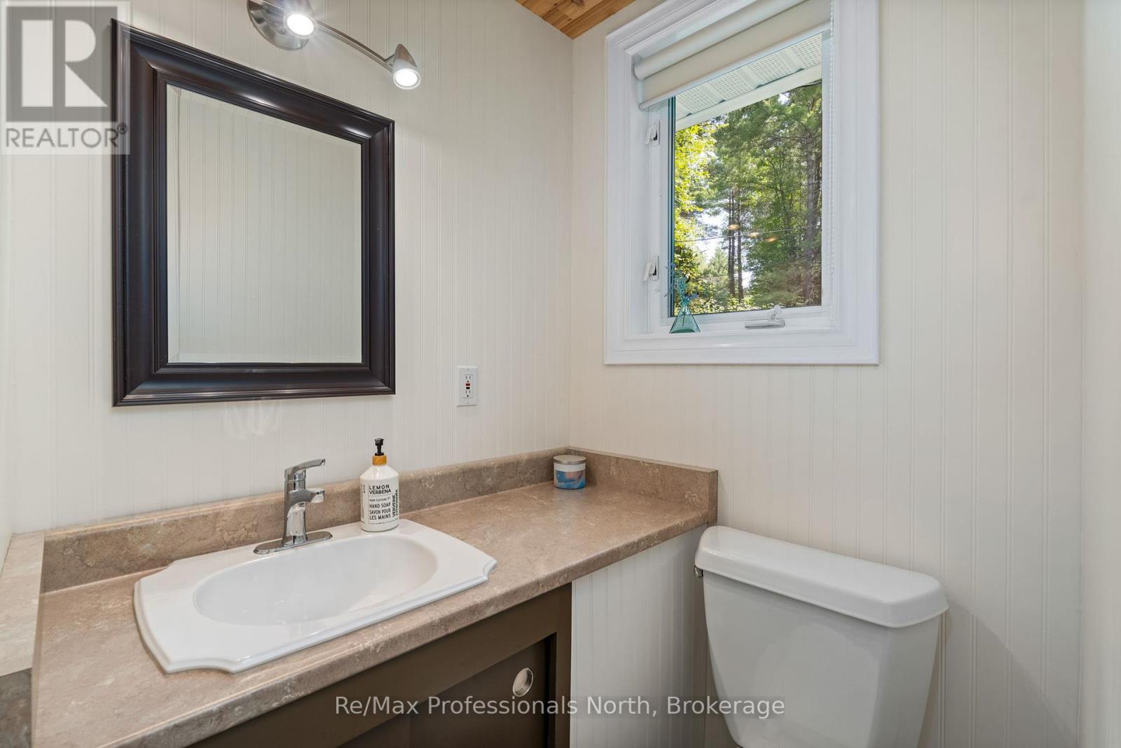 1020 Road 2000, Gravenhurst, Ontario  P0E 1G0 - Photo 26 - X12132719