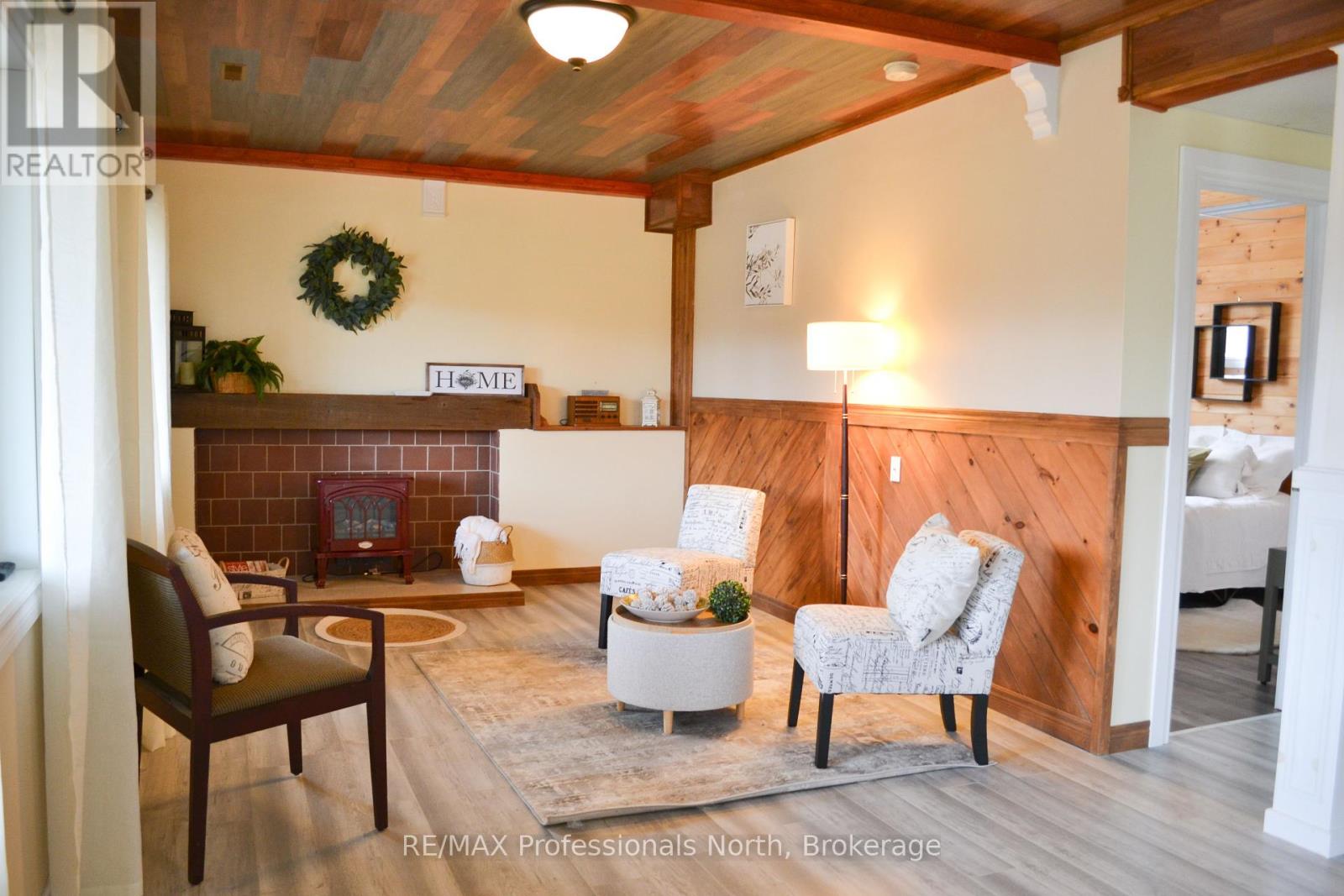 4043 Highway 60, Algonquin Highlands, Ontario  P0A 1H0 - Photo 12 - X12132758