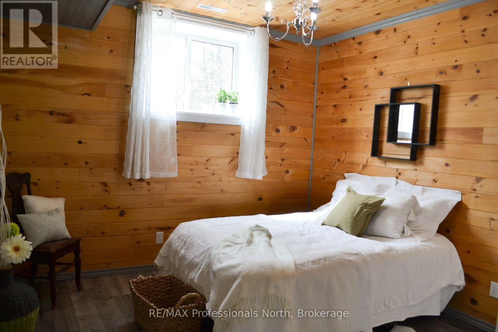 4043 Highway 60, Algonquin Highlands, Ontario  P0A 1H0 - Photo 13 - X12132758