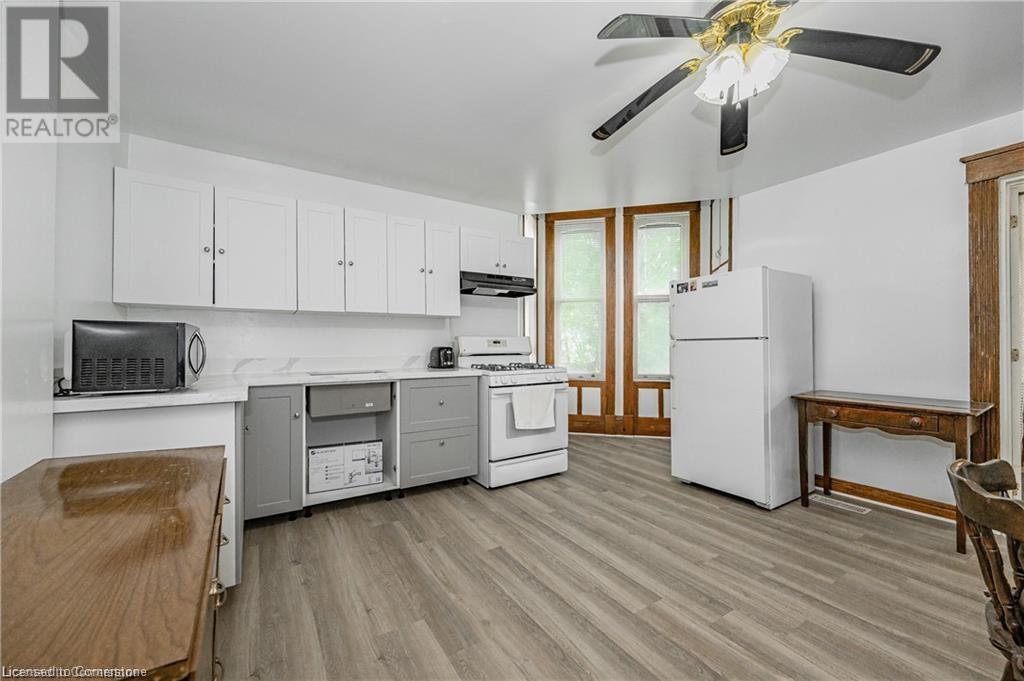 100 Roseview Avenue, Cambridge, Ontario  N1R 4A7 - Photo 5 - 40725999