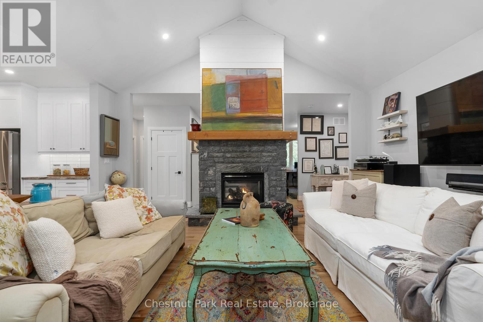 170 Springfield Road, Huntsville, Ontario  P1H 0H8 - Photo 7 - X12133032