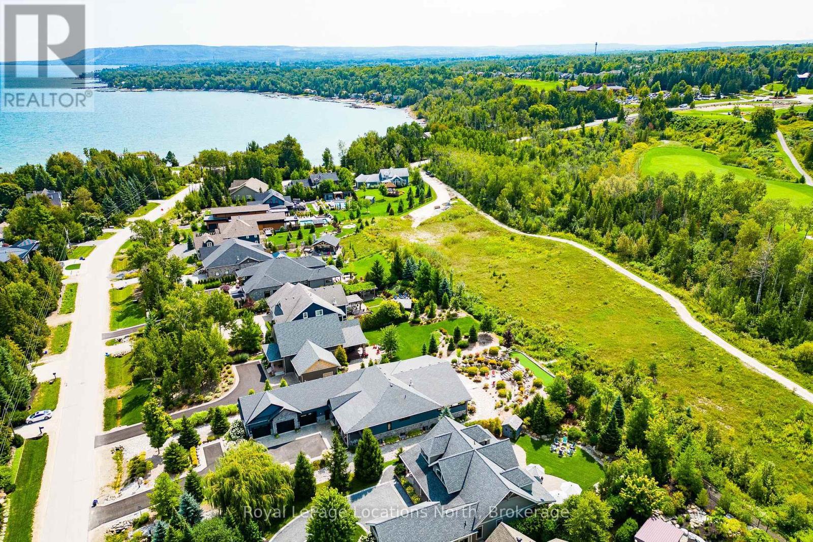 328 Sunset Boulevard, Blue Mountains, Ontario  N0H 2P0 - Photo 37 - X12133266