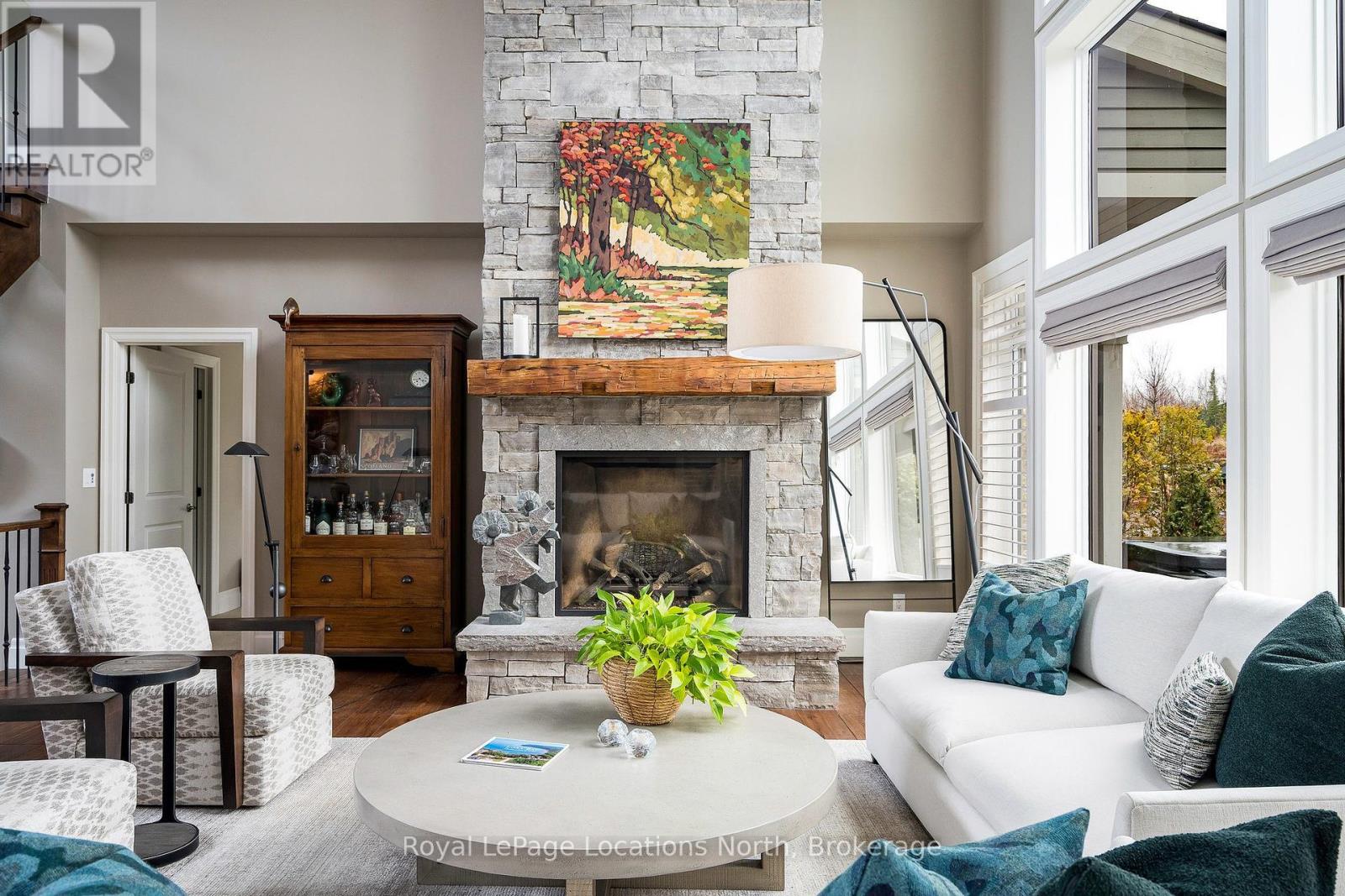 328 Sunset Boulevard, Blue Mountains, Ontario  N0H 2P0 - Photo 5 - X12133266