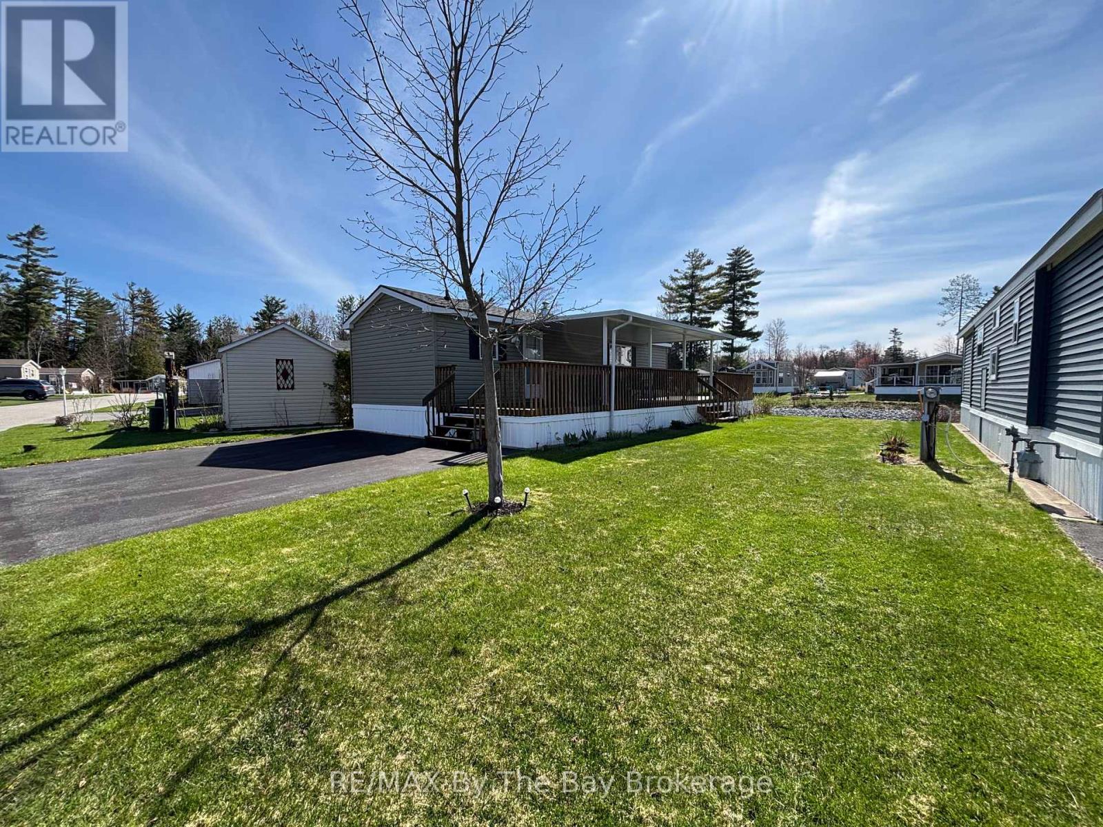 9 KENORA TRAIL, Wasaga Beach, Ontario