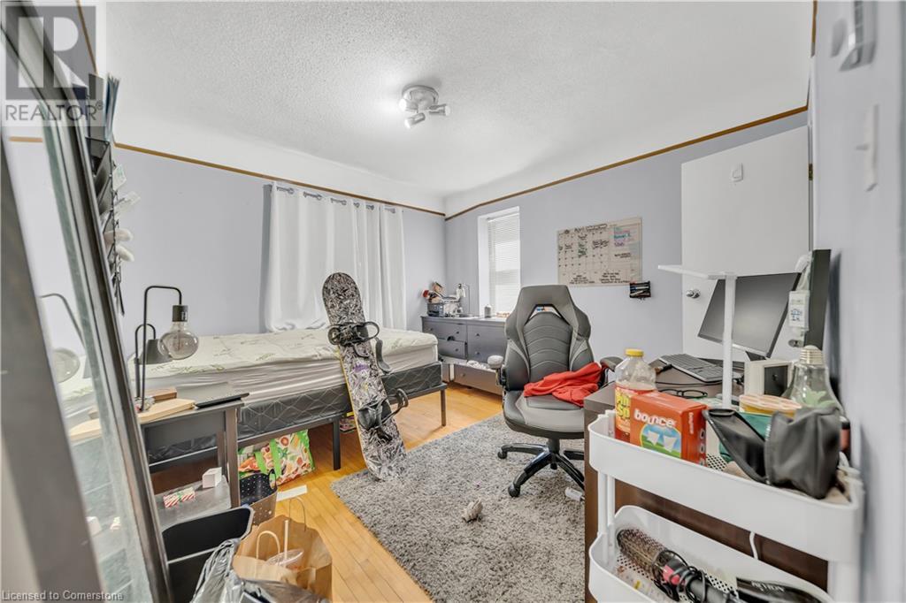 24 Columbia Street W, Waterloo, Ontario  N2L 3K3 - Photo 31 - 40726318