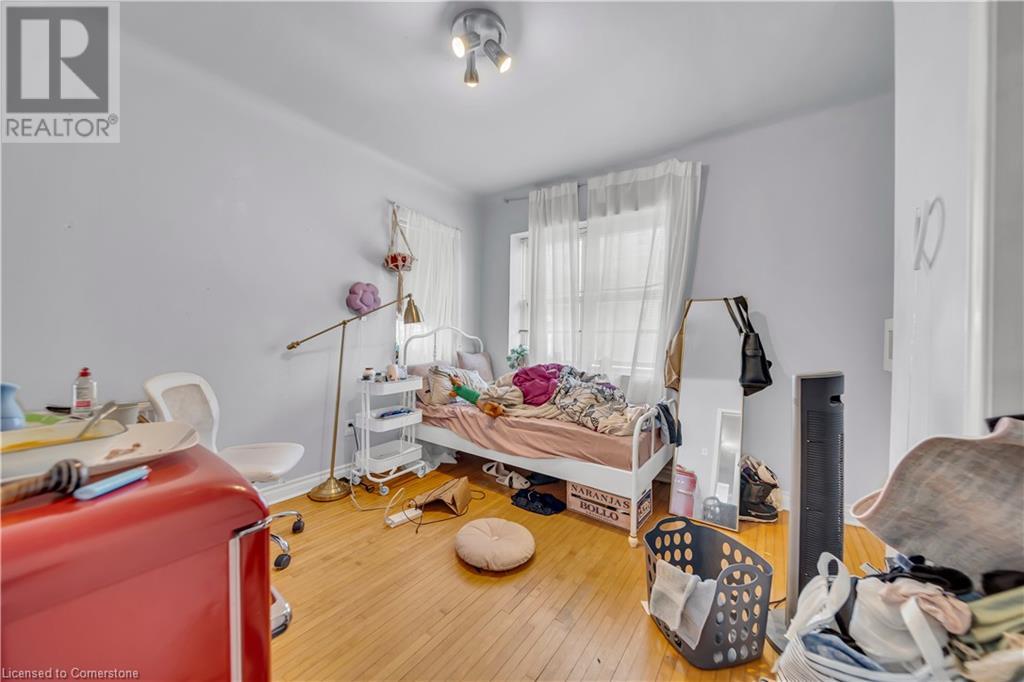 24 Columbia Street W, Waterloo, Ontario  N2L 3K3 - Photo 33 - 40726318