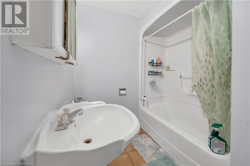 24 Columbia Street W, Waterloo, Ontario  N2L 3K3 - Photo 34 - 40726318
