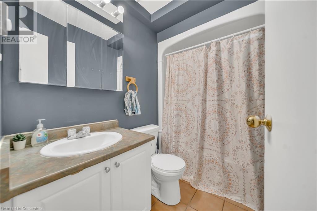 24 Columbia Street W, Waterloo, Ontario  N2L 3K3 - Photo 9 - 40726318