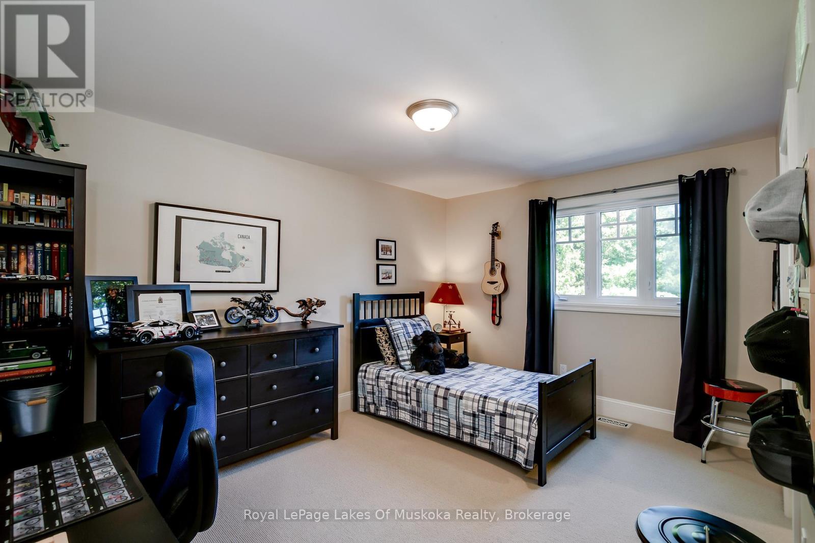 230 Ecclestone Drive, Bracebridge, Ontario  P1L 1G4 - Photo 39 - X12133471