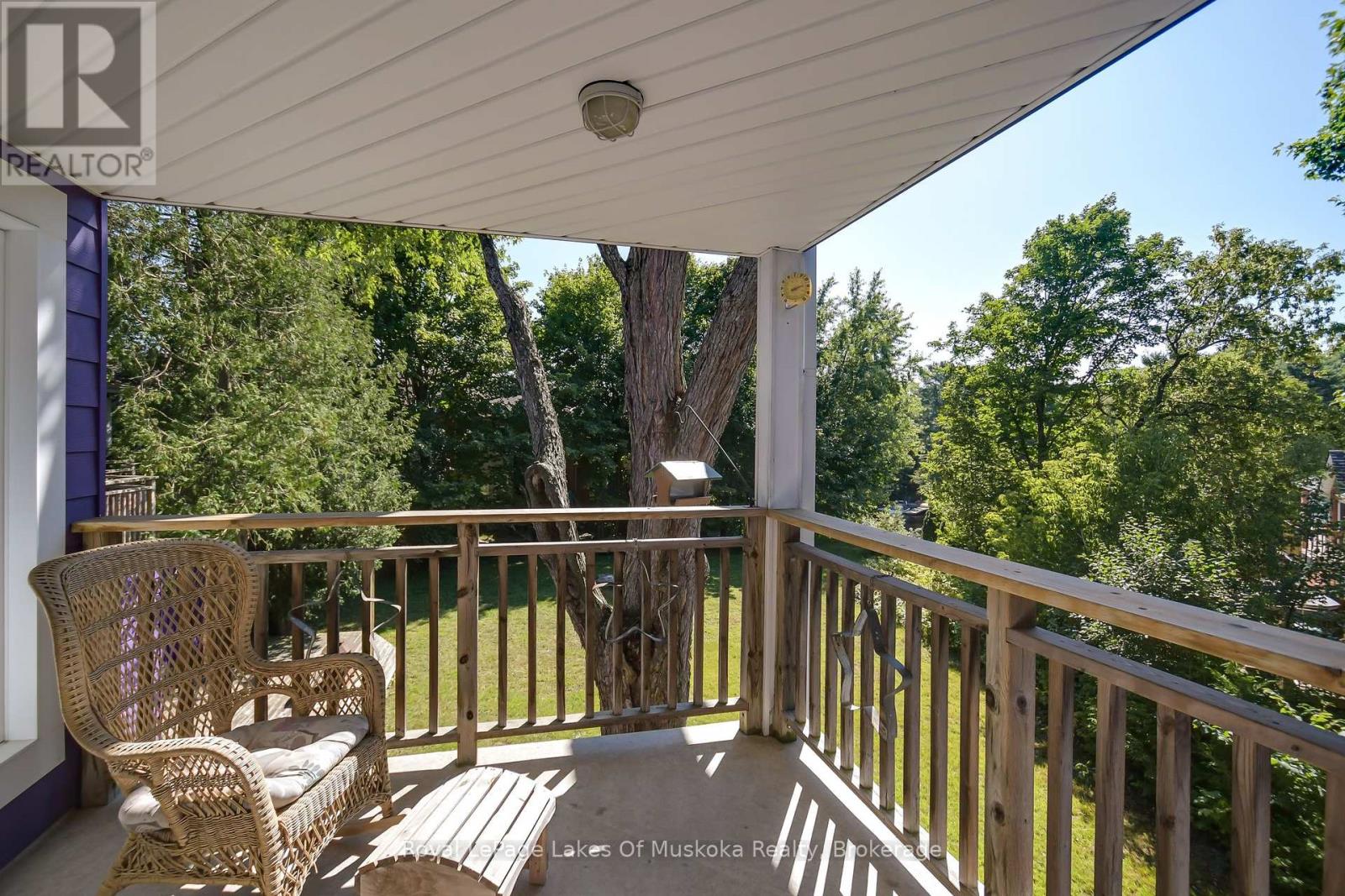 230 Ecclestone Drive, Bracebridge, Ontario  P1L 1G4 - Photo 47 - X12133471