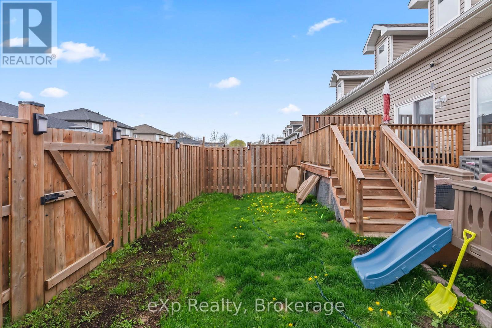 4 - 24 George Street N, Minto, Ontario  N0G 1Z0 - Photo 44 - X12133634