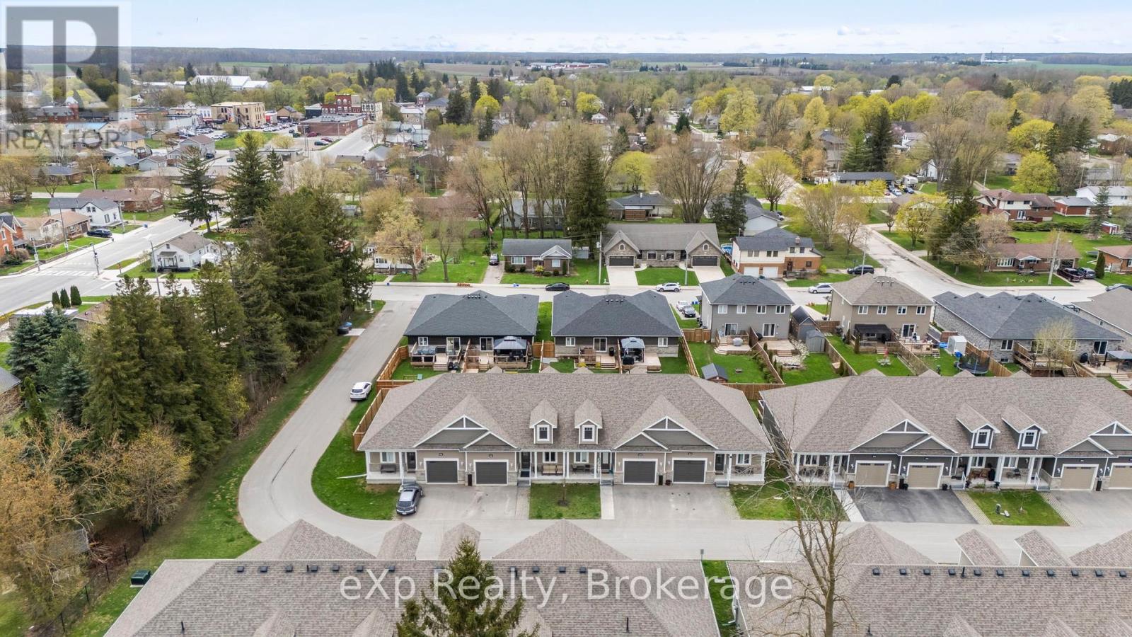 4 - 24 George Street N, Minto, Ontario  N0G 1Z0 - Photo 6 - X12133634
