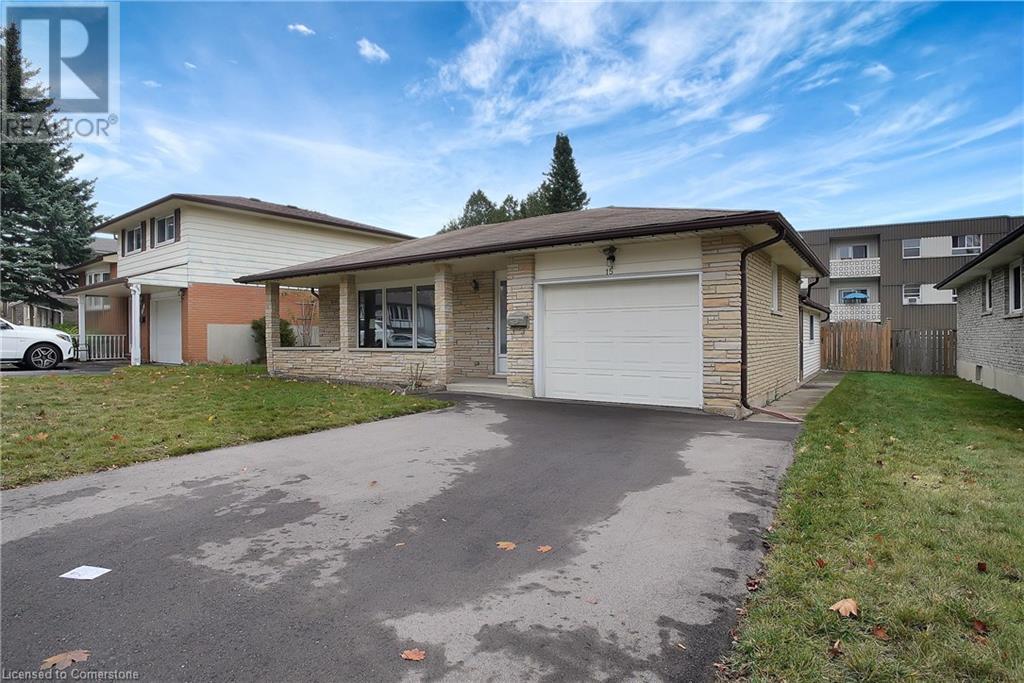 15 Cherry Hill Drive, Kitchener, Ontario  N2E 1N5 - Photo 2 - 40726373